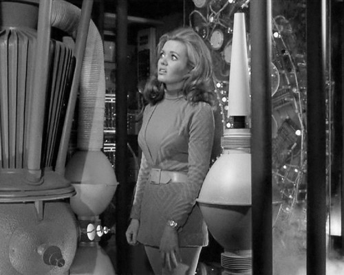 Deana lund land the giants - deana,